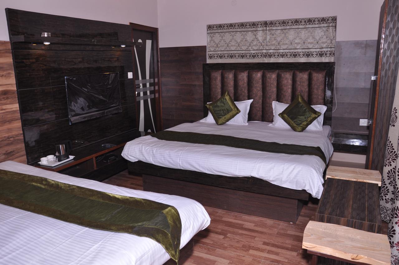 เอแคม ลอดจ์ Hotel ไนนิตัล ภายนอก รูปภาพ